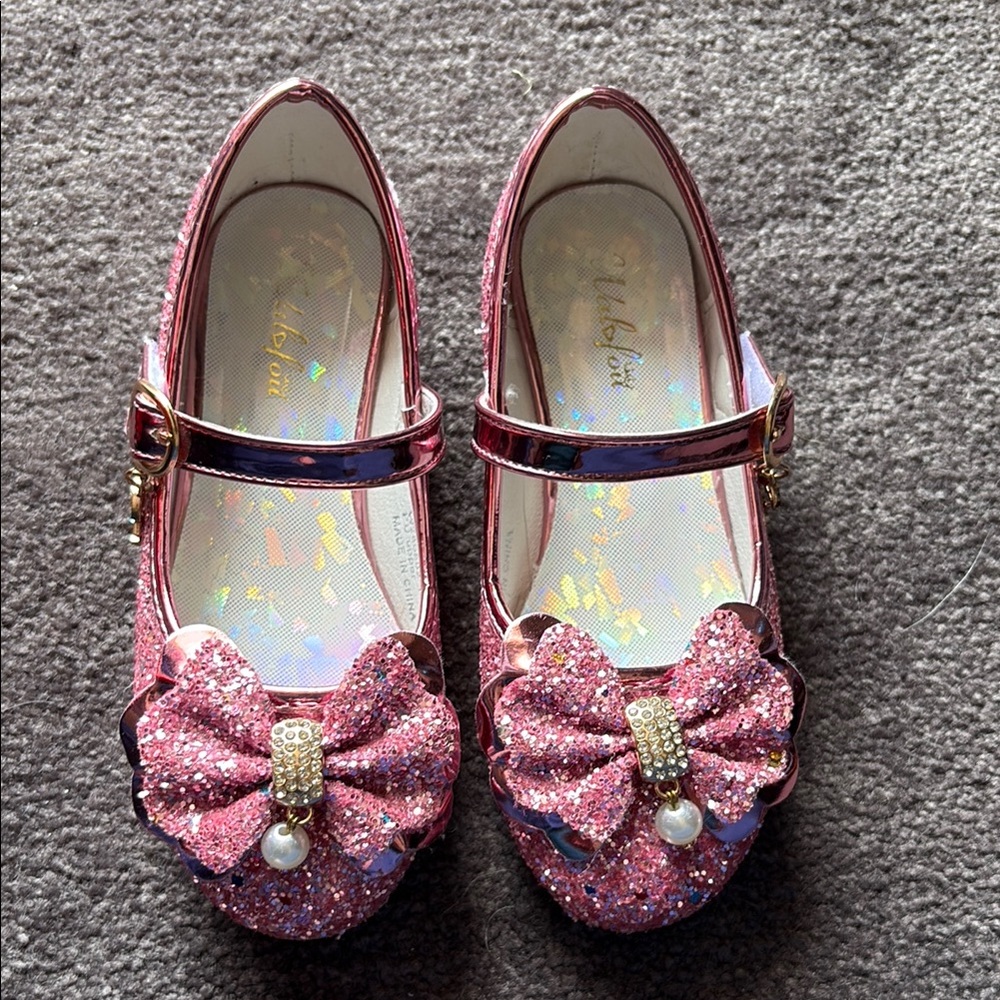 Walofou size 11 fancy sparkly dress shoes.